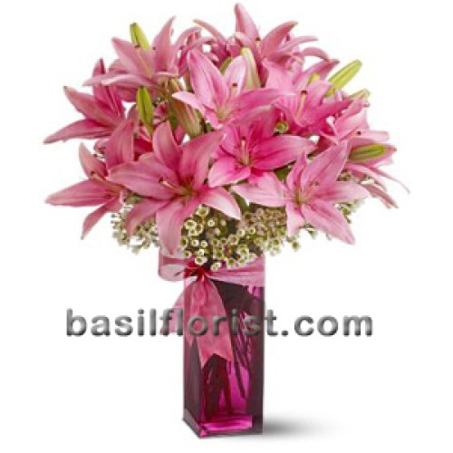 Asiatic Lilliums in a glass vase