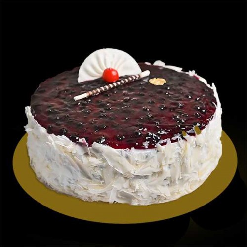 Berrylicious White Chocolate Dream Cake
