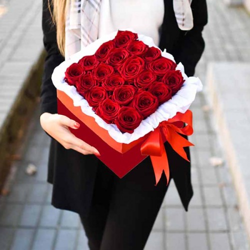 Red-Roses-Box-Arrangement for Valentine Day