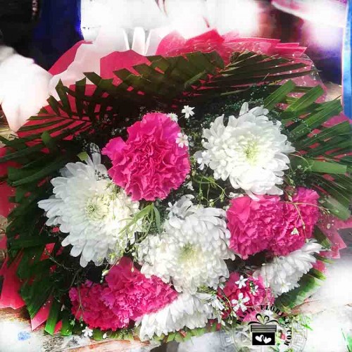 Isabella (5 hot pink  carnation & 5 chrysanthemum)