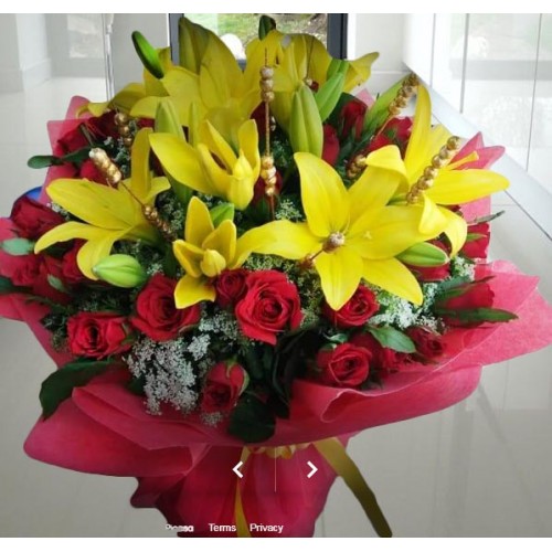 Yellow Lily & Roses Bunch (20 red roses & 5 Asiatic lilies)
