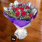 Louis (10 Red roses)